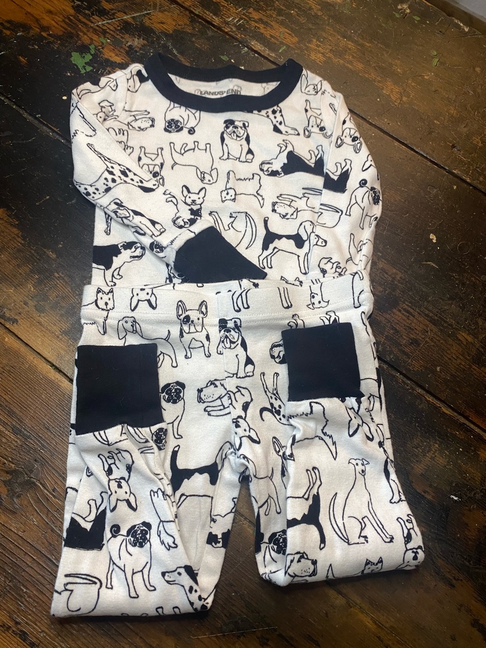 Lands’ End Toddler Pajamas Size 2T Dog Print Long Sleeve PJ Set Black/White